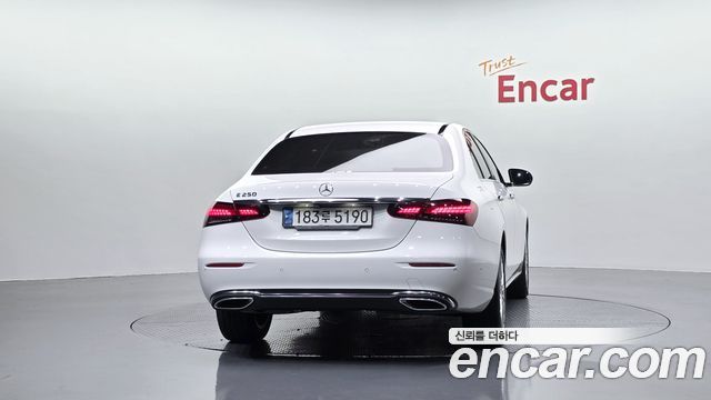 Mercedes-Benz E-Class (W213) E250 Exclusive 2021 — фото 4