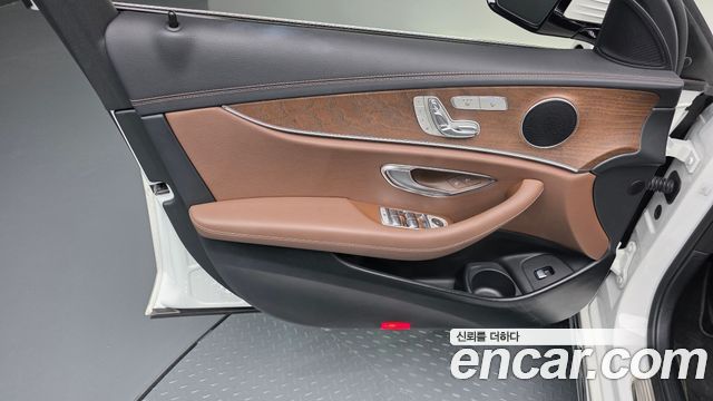 Mercedes-Benz E-Class (W213) E250 Exclusive 2021 — фото 24