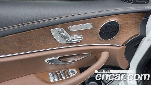 Mercedes-Benz E-Class (W213) E250 Exclusive 2021 — фото 27