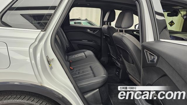 Audi Q4 e-tron (F4) 40 Premium 2022 — фото 11