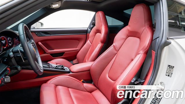 Porsche 911 (992) Carrera 4 GTS 2022 — фото 16