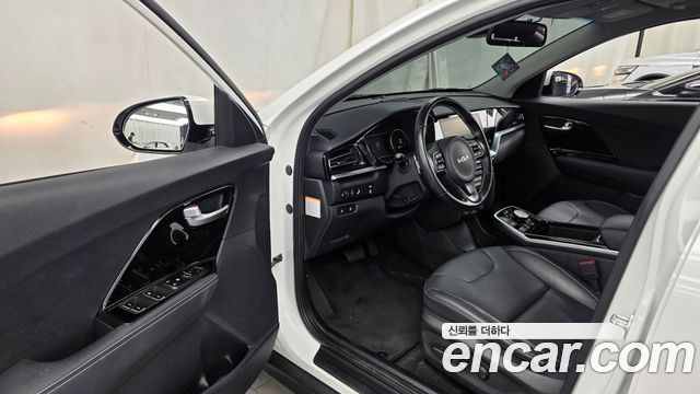 Kia Niro EV Prestige 2022 — фото 10