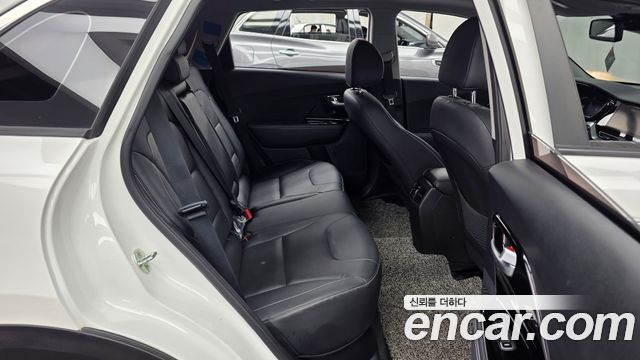 Kia Niro EV Prestige 2022 — фото 12