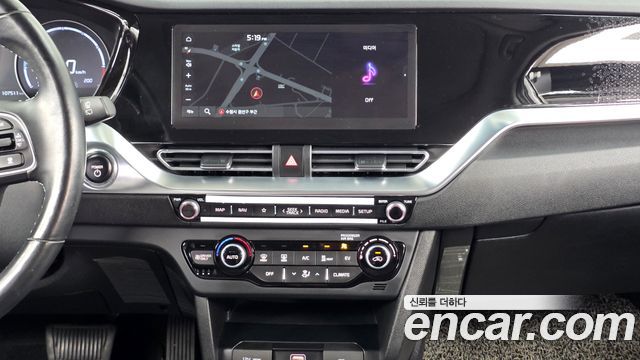 Kia Niro EV Prestige 2022 — фото 14