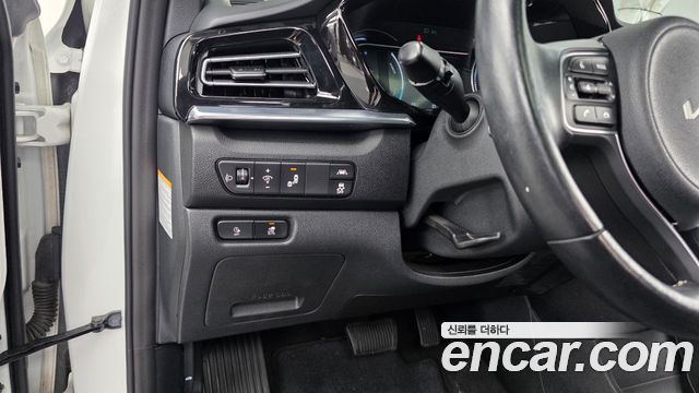 Kia Niro EV Prestige 2022 — фото 16