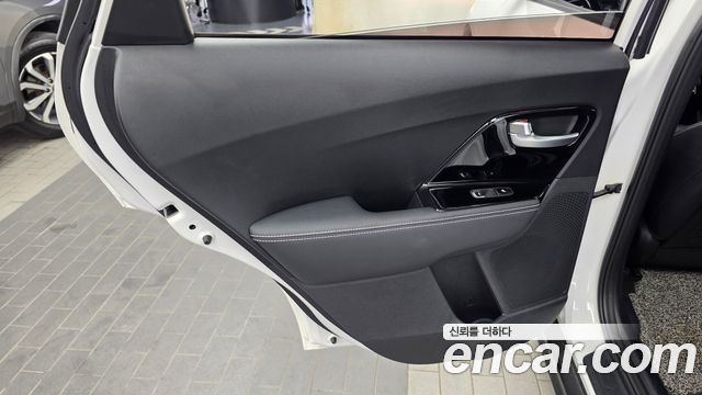Kia Niro EV Prestige 2022 — фото 25