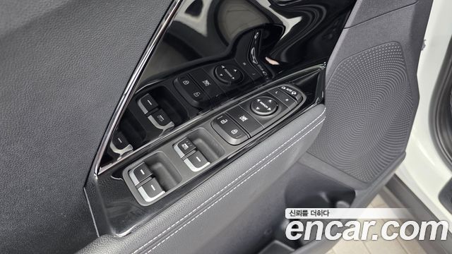 Kia Niro EV Prestige 2022 — фото 28