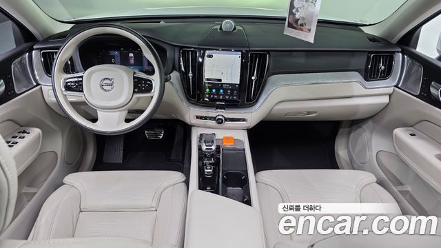 Volvo XC60 (II) B5 Ultimate Bright 2024 — фото 7