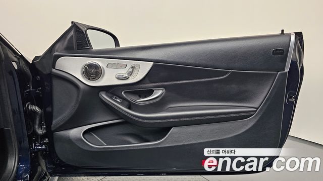 Mercedes-Benz C-Class (W205) C200 Cabriolet 2019 — фото 30