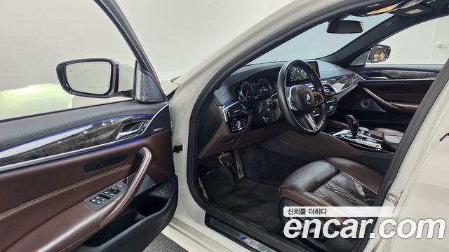 BMW 5 Series (G30) 540i xDrive M Sport Plus 2018 — фото 10