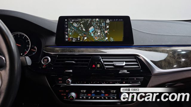 BMW 5 Series (G30) 540i xDrive M Sport Plus 2018 — фото 13