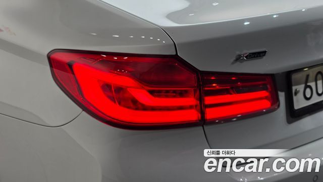 BMW 5 Series (G30) 540i xDrive M Sport Plus 2018 — фото 23