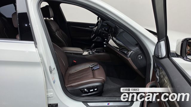 BMW 5 Series (G30) 540i xDrive M Sport Plus 2018 — фото 26