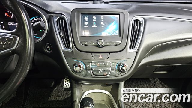Chevrolet Malibu 1.5 Turbo LT Deluxe 2017 — фото 13