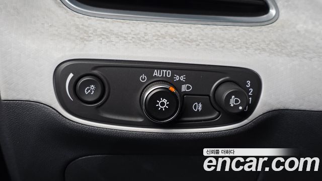 Chevrolet Bolt EV EV Premier 2018 — фото 19