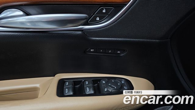 Cadillac XT5 3.6 Platinum 2017 — фото 12