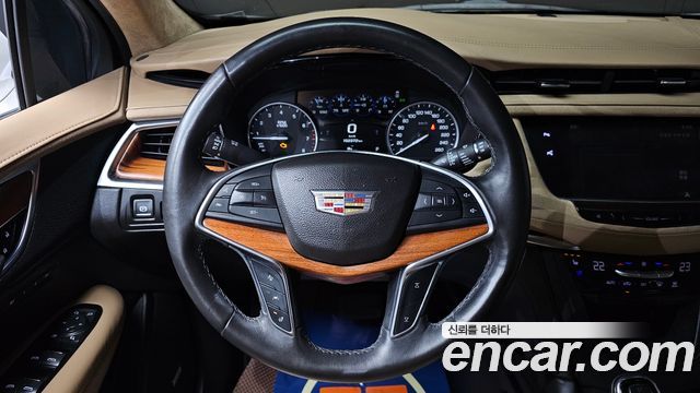 Cadillac XT5 3.6 Platinum 2017 — фото 14