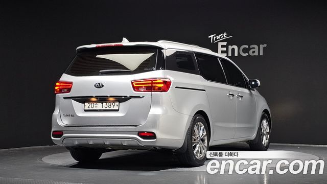 Kia Carnival 9-Seater Noblesse Special 2019 — фото 2