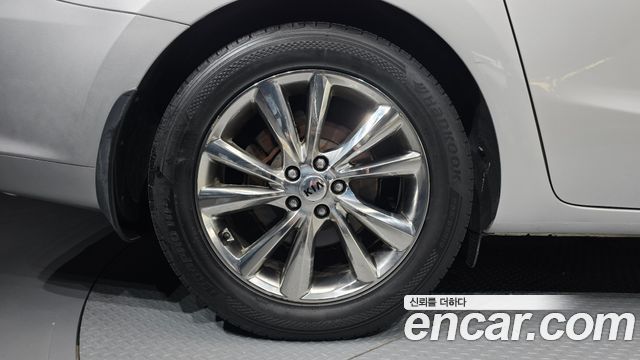 Kia Carnival 9-Seater Noblesse Special 2019 — фото 5