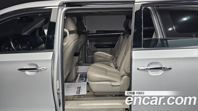 Kia Carnival 9-Seater Noblesse Special 2019 — фото 11