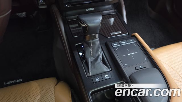 Lexus ES300h (VII) Executive 2019 — фото 9