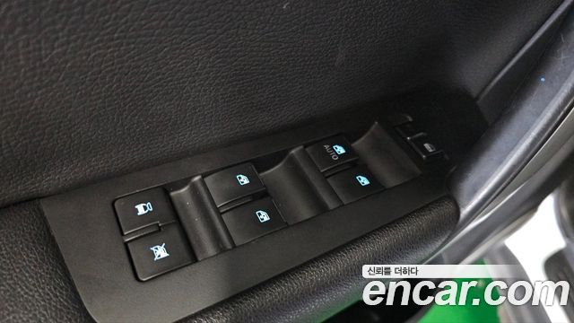 Chevrolet Captiva 4WD LT 2012 — фото 18