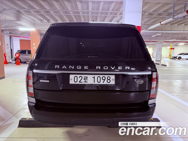 Land Rover Range Rover (IV) 4.4 SDV8 AB DIESEL 2017 — фото 4