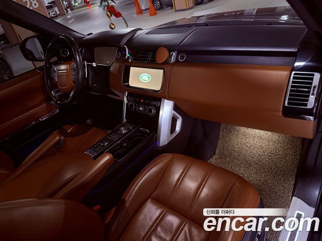 Land Rover Range Rover (IV) 4.4 SDV8 AB DIESEL 2017 — фото 9