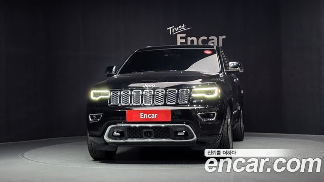 Jeep Grand Cherokee 3.6 Overland WK2 2021 — фото 3