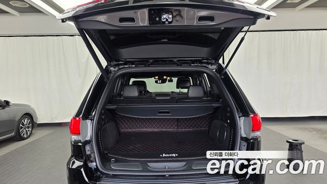 Jeep Grand Cherokee 3.6 Overland WK2 2021 — фото 20