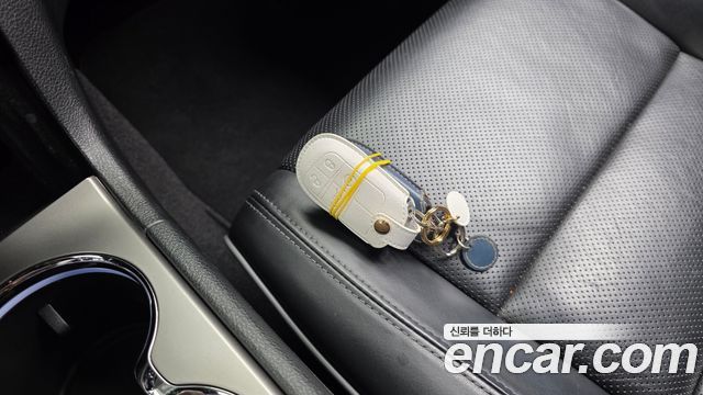 Jeep Grand Cherokee 3.6 Overland WK2 2021 — фото 31