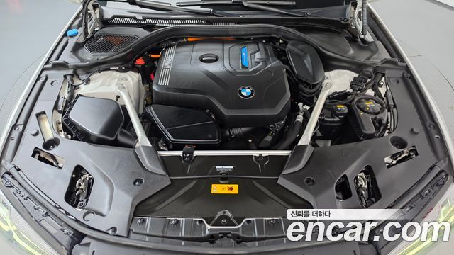 BMW 5 Series (G30) 530e M Sport 2021 — фото 6
