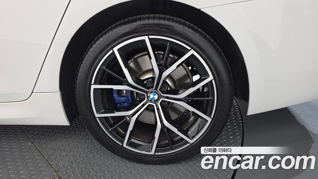 BMW 5 Series (G30) 530e M Sport 2021 — фото 27
