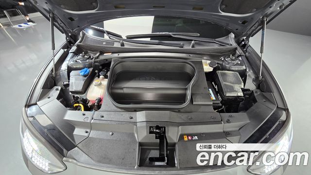 Hyundai Ioniq 6 Long Range AWD Exclusive + 2025 — фото 6