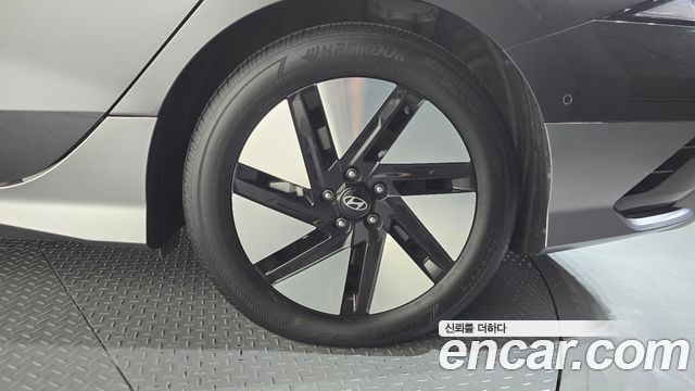 Hyundai Ioniq 6 Long Range AWD Exclusive + 2025 — фото 21