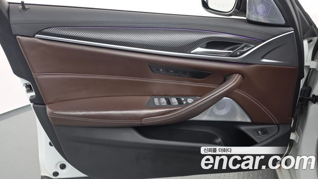 BMW 5 Series (G30) 520d M Sport Package Plus 2020 — фото 24