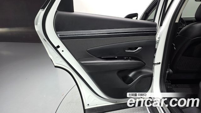 Hyundai Tucson (NX4) Diesel 2.0 2WD Inspiration 2022 — фото 31