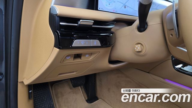 Genesis G80 (RG3) Gasoline 2.5 Turbo AWD 2025 — фото 17