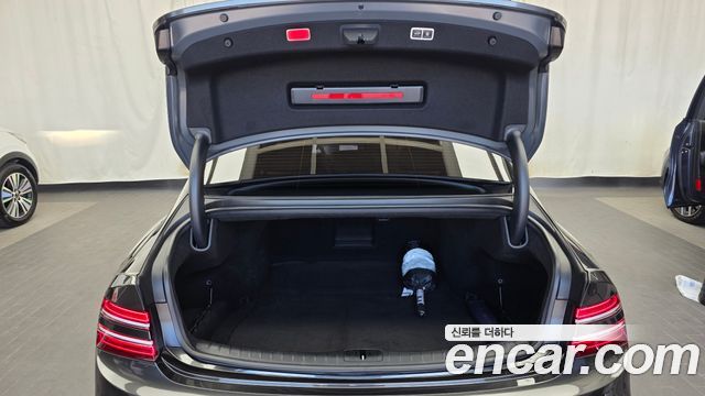 Genesis G80 (RG3) Gasoline 2.5 Turbo AWD 2025 — фото 20