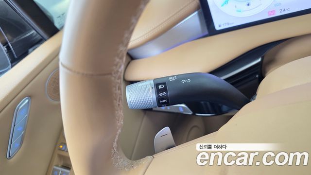 Genesis G80 (RG3) Gasoline 2.5 Turbo AWD 2025 — фото 30