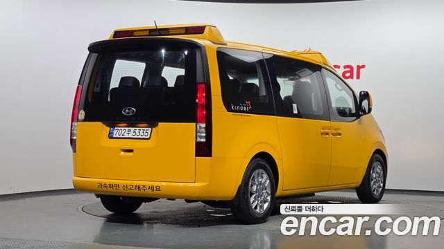Hyundai Staria L3.5  Kinder Safety Car 11-Seater 2023 — фото 2