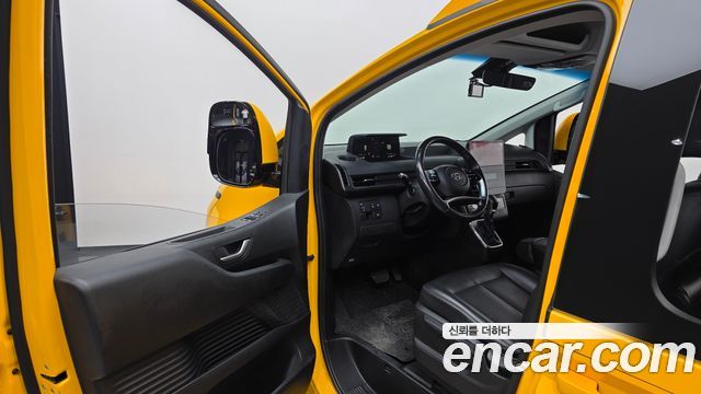 Hyundai Staria L3.5  Kinder Safety Car 11-Seater 2023 — фото 10