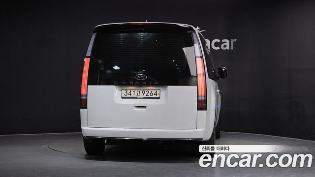 Hyundai Staria L3.5 Lounge 7-Seater Mobility 2024 — фото 4