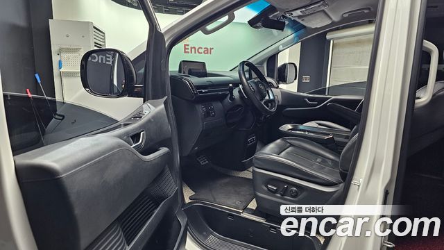 Hyundai Staria L3.5 Lounge 7-Seater Mobility 2024 — фото 10