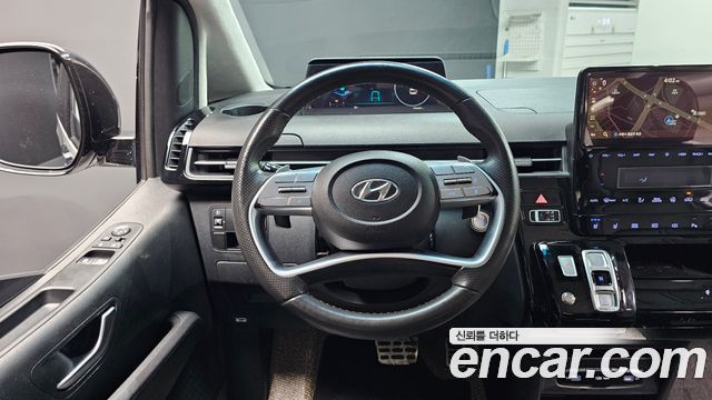 Hyundai Staria L3.5 Lounge 7-Seater Mobility 2024 — фото 13