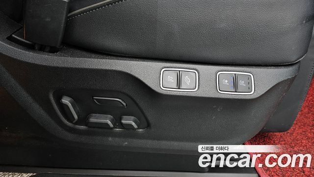 Hyundai Staria L3.5 Lounge 7-Seater Mobility 2024 — фото 19