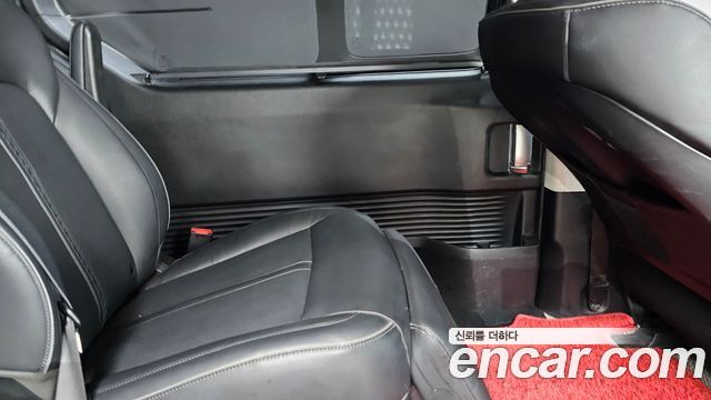 Hyundai Staria L3.5 Lounge 7-Seater Mobility 2024 — фото 25