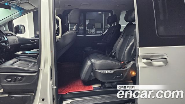 Hyundai Staria L3.5 Lounge 7-Seater Mobility 2024 — фото 26
