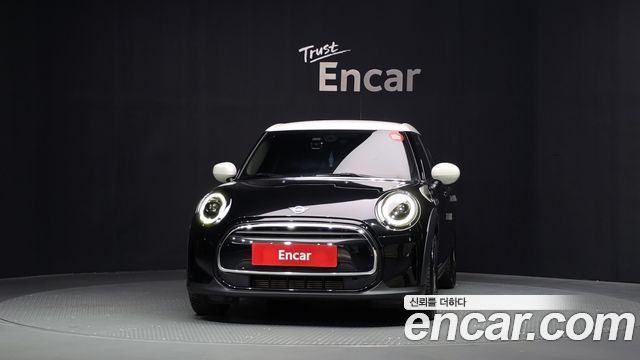 MINI Cooper 5Door Classic Third Generation 2023 — фото 3
