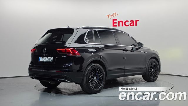 Volkswagen Tiguan (II) 2.0 TDI 4Motion Prestige 2020 — фото 2